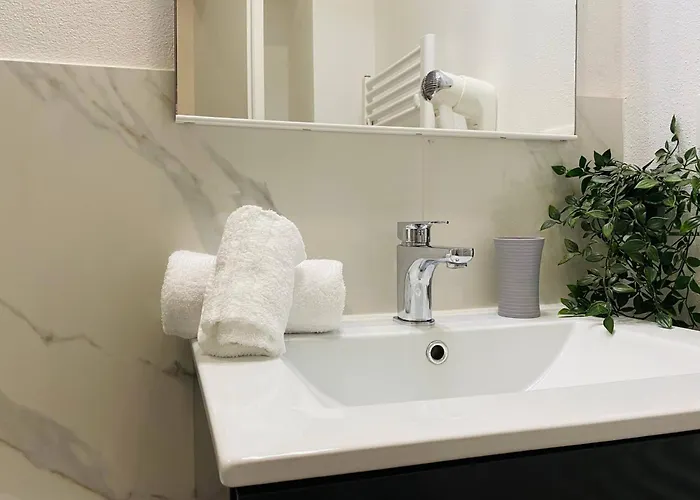 Casa Rosa Al Mare, *